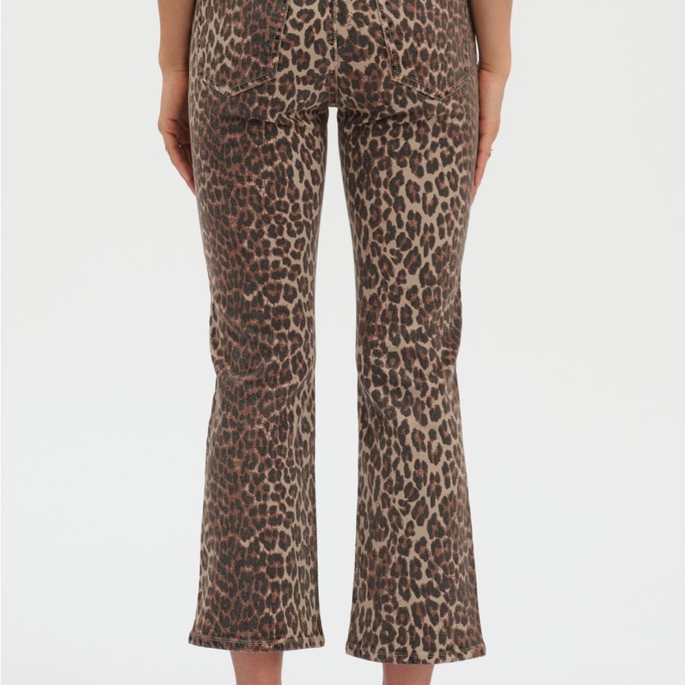Daze Leopard Print Cropped Jeans - Picture 2 of 7